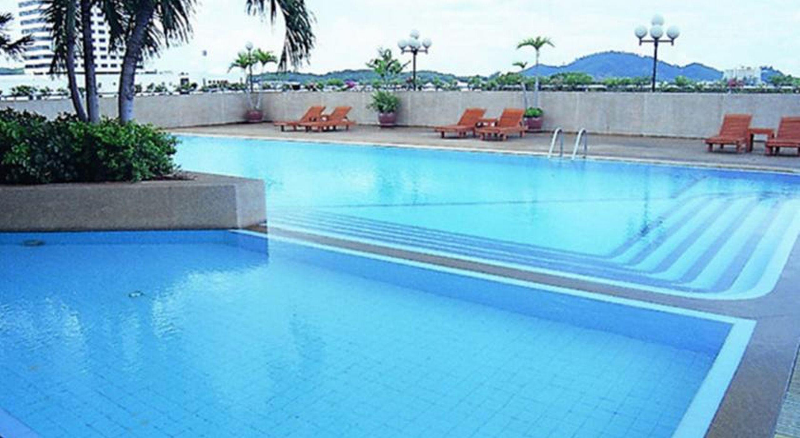 Courtyard By Marriott Phuket Town Hotel Ngoại thất bức ảnh