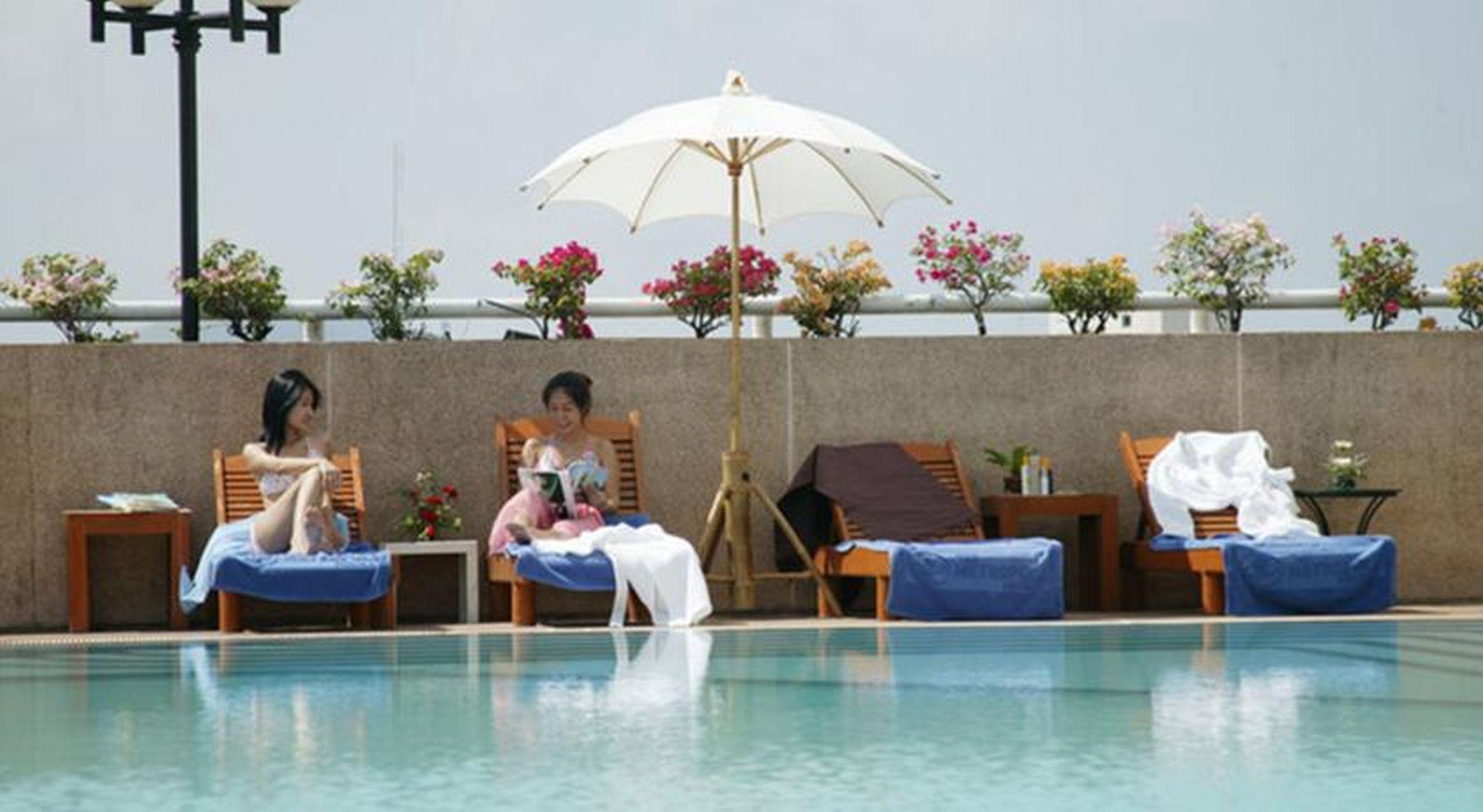 Courtyard By Marriott Phuket Town Hotel Ngoại thất bức ảnh