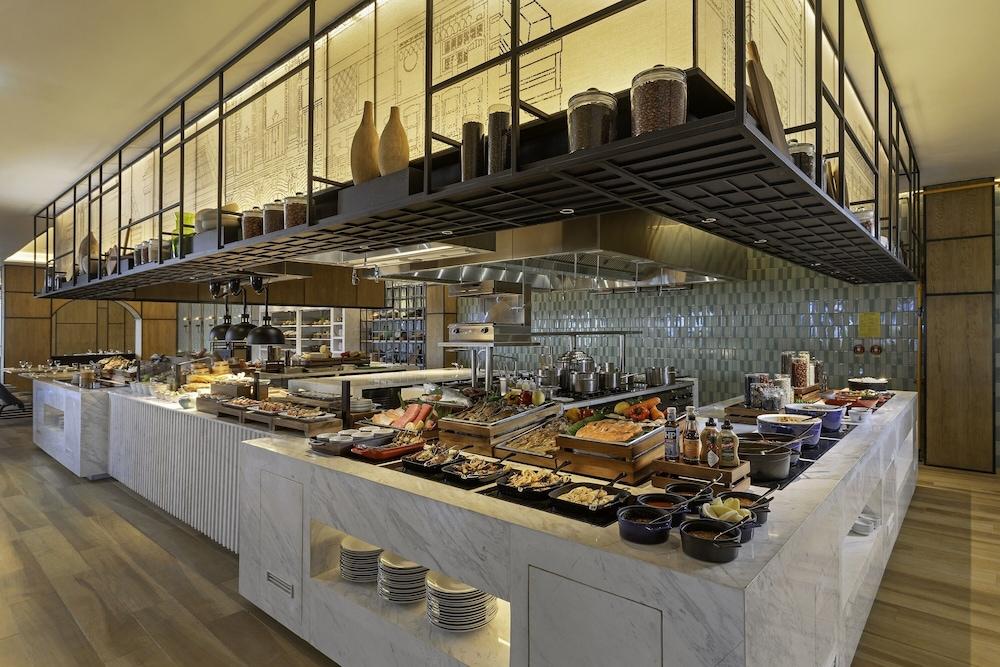Courtyard By Marriott Phuket Town Hotel Ngoại thất bức ảnh