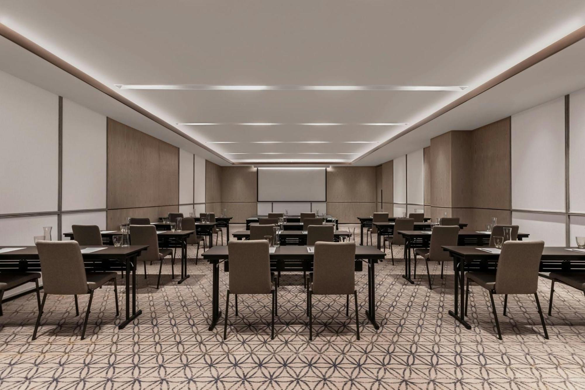 Courtyard By Marriott Phuket Town Hotel Ngoại thất bức ảnh